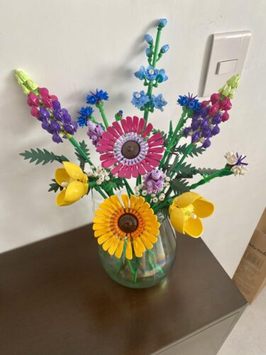 LEGO Icons Wildflower Bouquet Set, Lego 10313 photo review